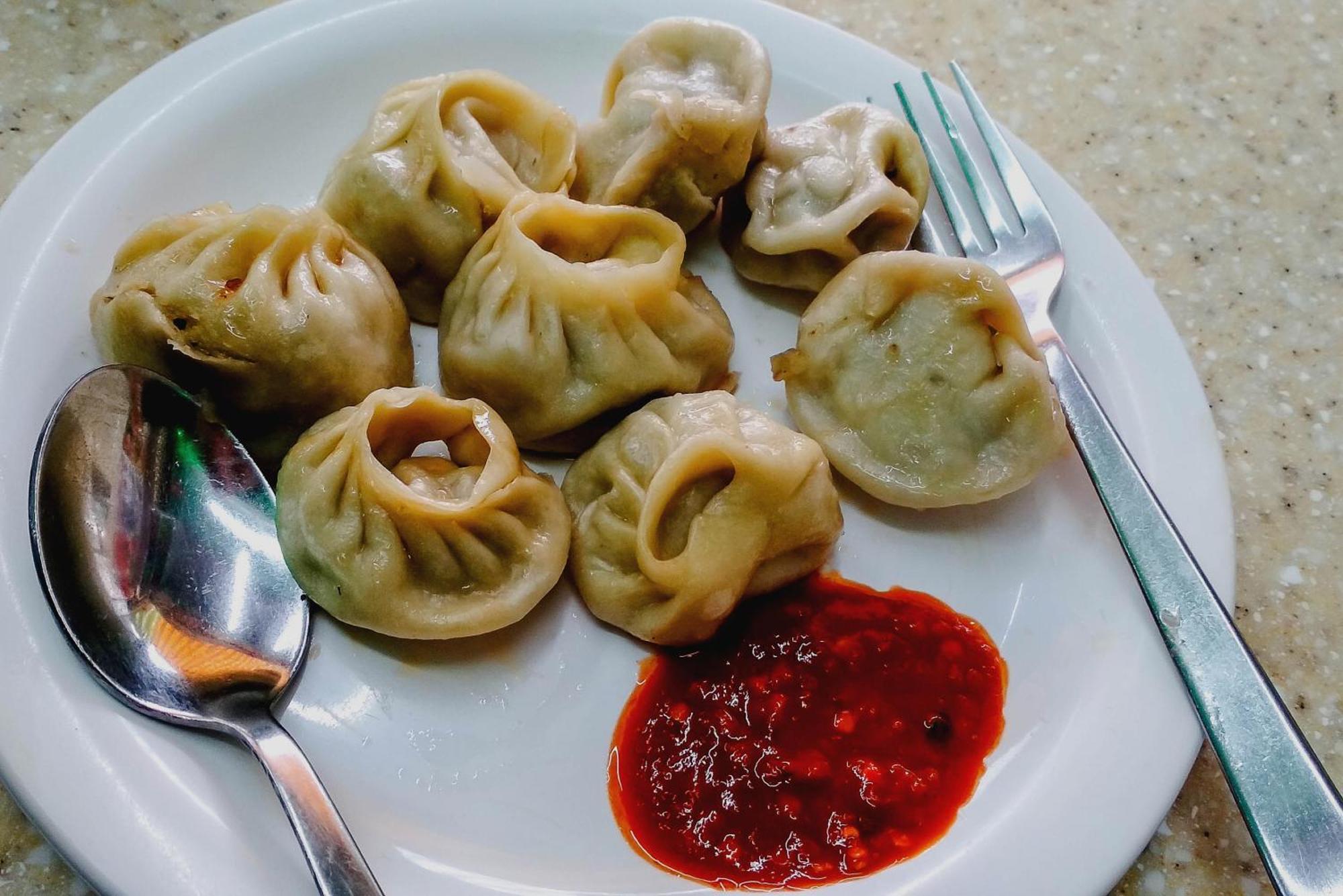 Oyo60656四狐狸套房酒店 Panchanai 外观 照片